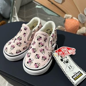 Minnie Vans